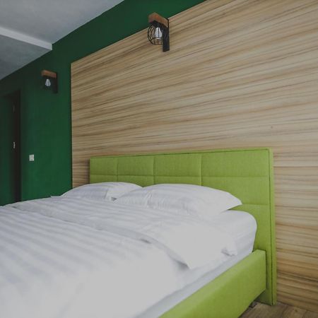 Altitude Guest House رانسا الغرفة الصورة