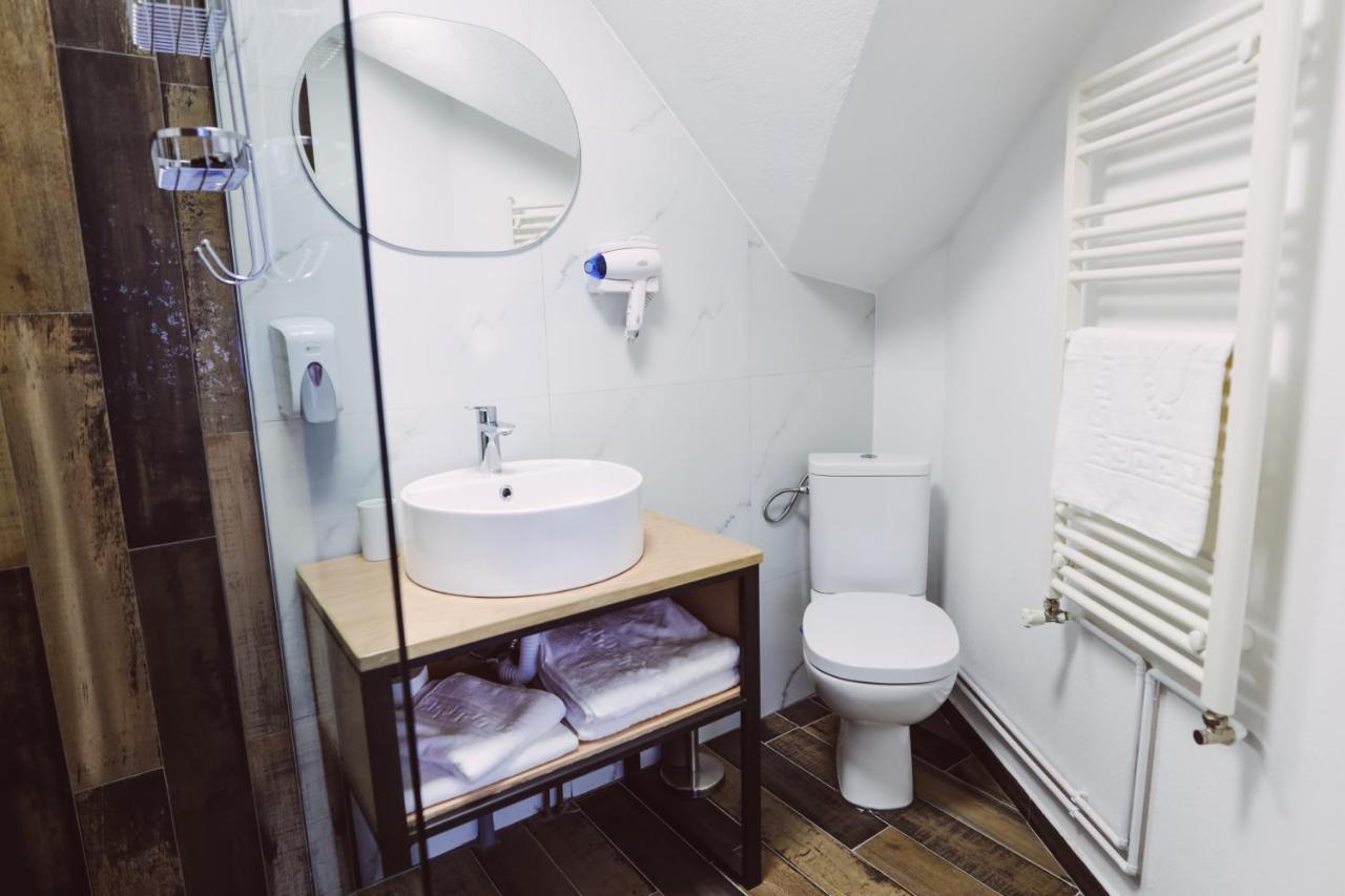 Altitude Guest House رانسا الغرفة الصورة