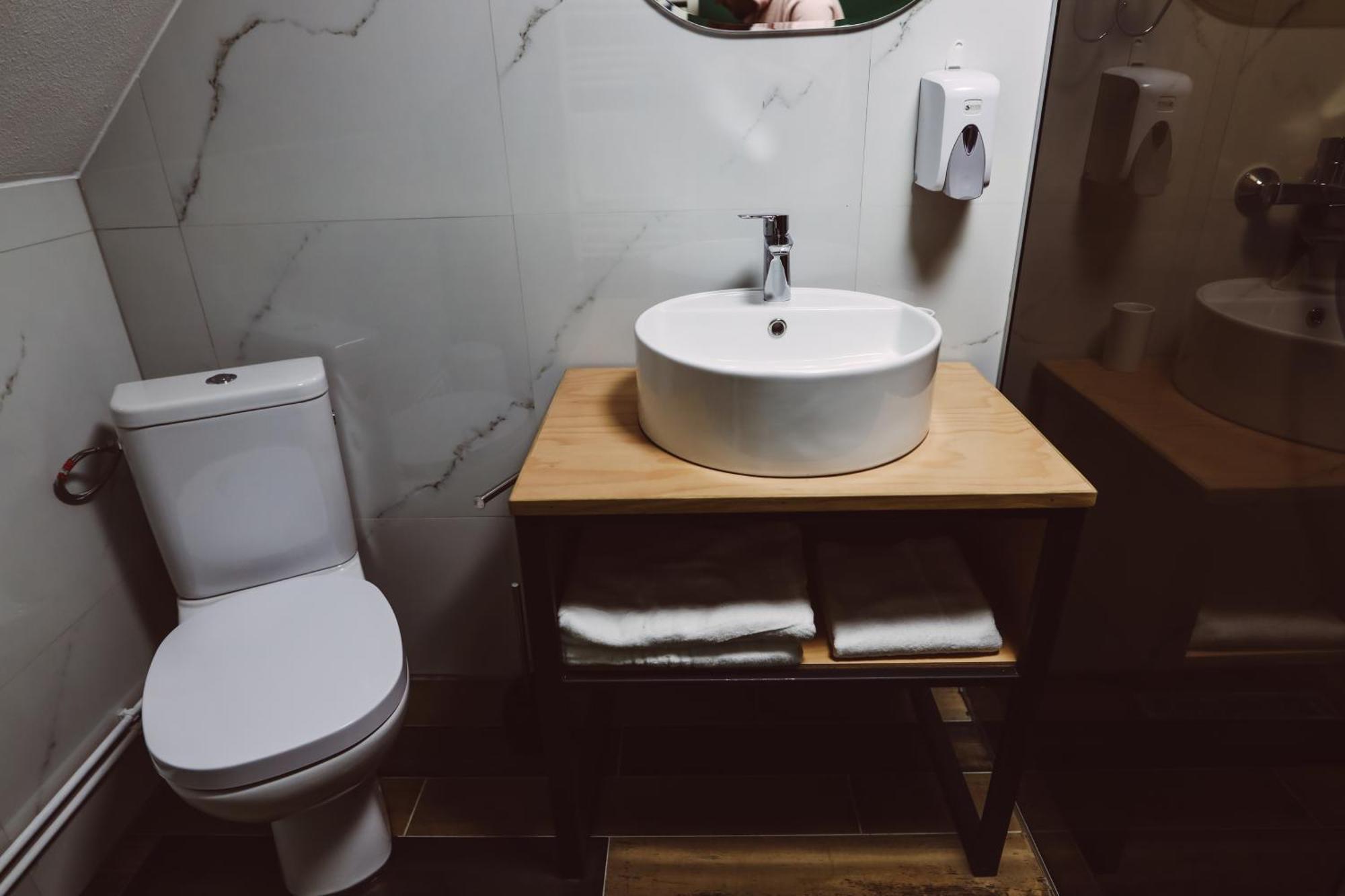 Altitude Guest House رانسا الغرفة الصورة