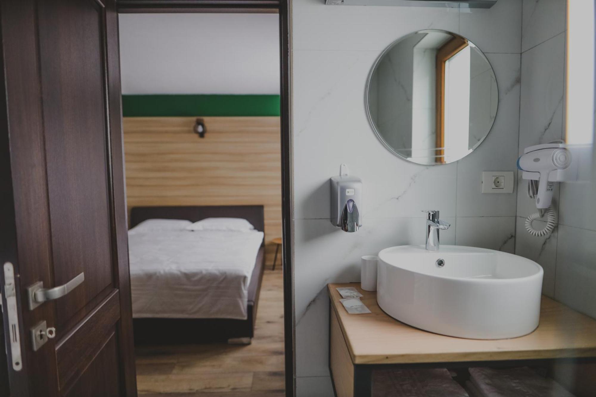 Altitude Guest House رانسا الغرفة الصورة